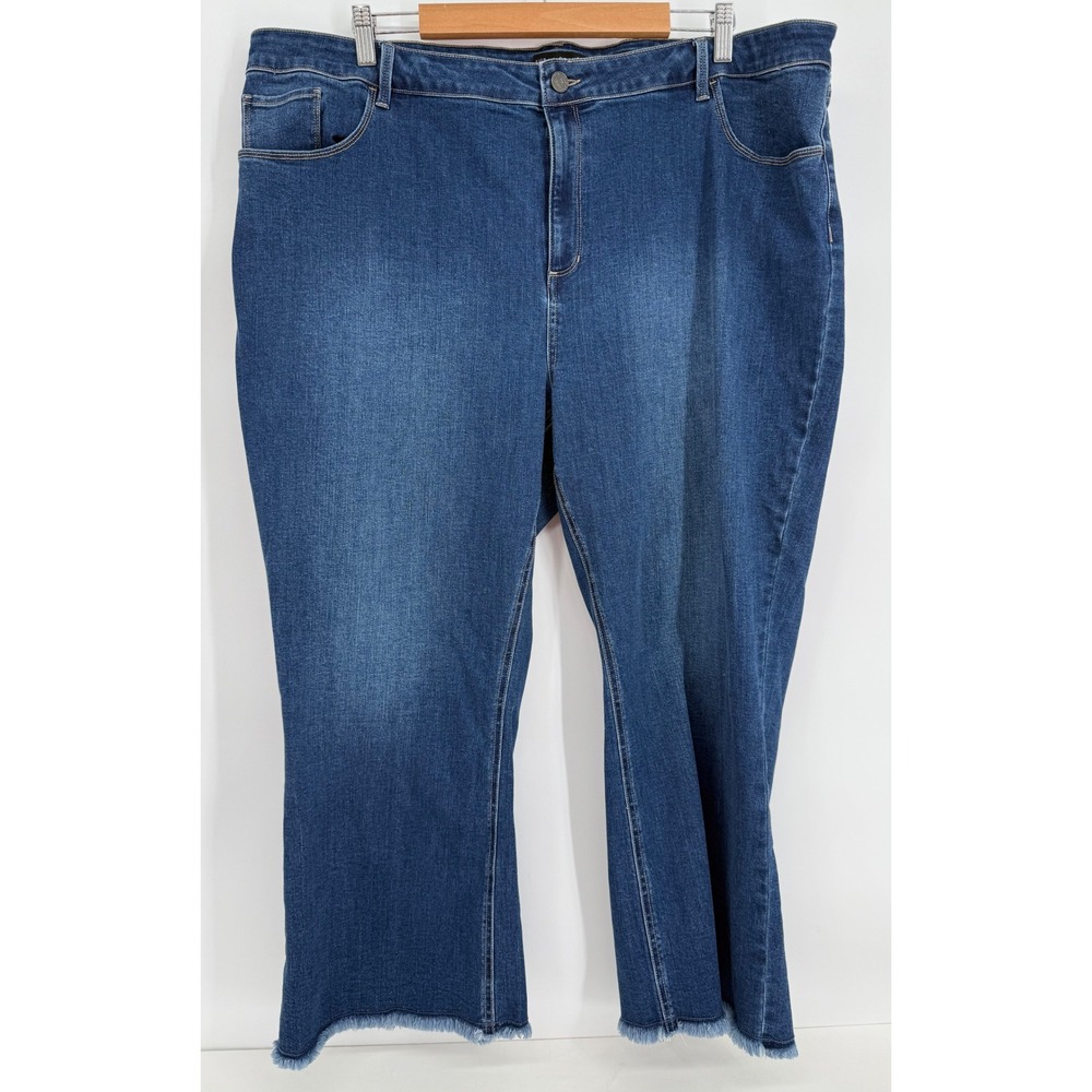 Susan Graver Jeans Womens Sz 24W Blue Cropped Raw Hem Medium Wash Denim Pants